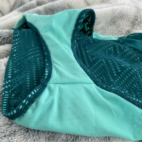 True Craft Teal Bikini Set - Picture 7 of 7
